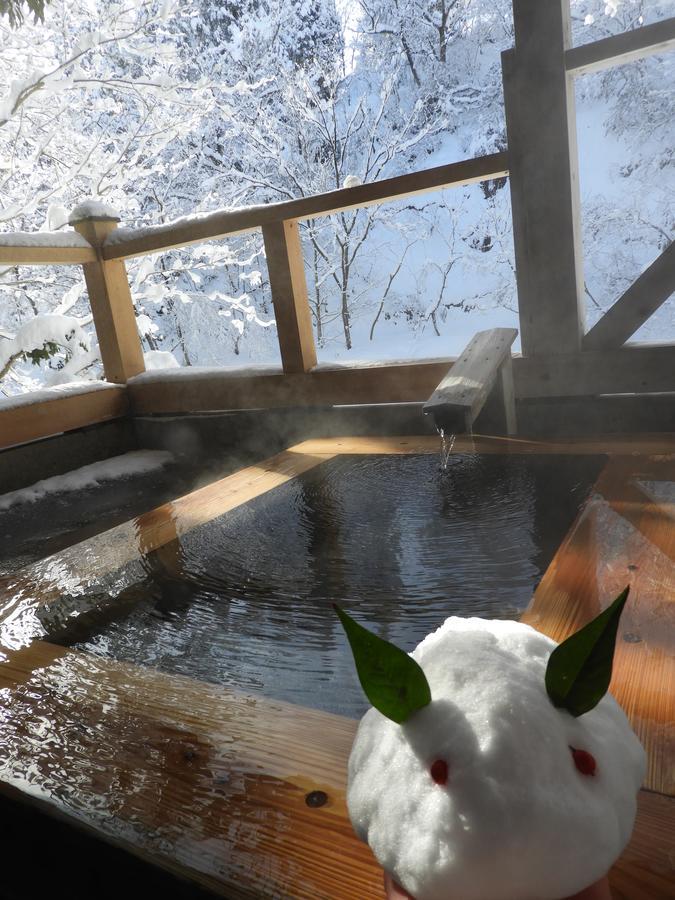 Готель Yamada Onsen Genenro Тояма Екстер'єр фото